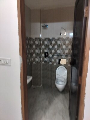 Bathroom in 2 BHK Builder Floor at Sector 13 Dwarka – for Rent