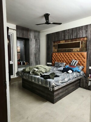 Bedroom in 3 BHK Apartment at Kalptaru Apartment, Gomti Nagar – for Rent