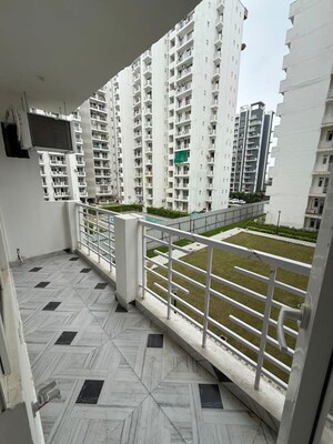 Team Area in 3 BHK Apartment at Urban Axis Urban Woods, Sushant Golf City – for Rent