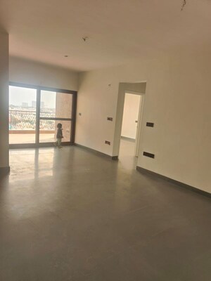 Room in 3 BHK Apartment at Centreo , Kanakapura Road – for Sale