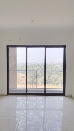 Room in 2 BHK Apartment at Runwal My City Phase II Cluster 05, Dombivli East – for Rent