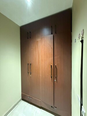 Room in 2 BHK Builder Floor at Sector 14 – for Rent