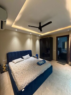 Bedroom in 2 BHK Builder Floor at Sector 14 – for Rent