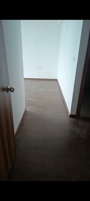 Room in 3 BHK Apartment at Bestech Park View Altura, Sector 79 – for Sale