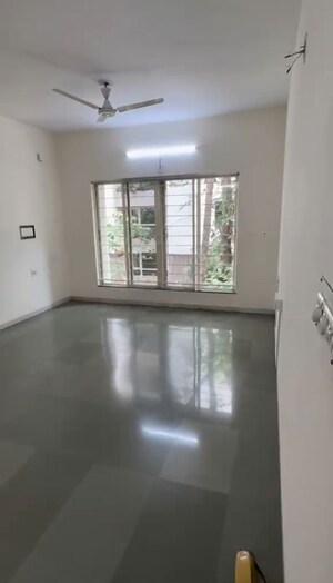 Room in 3 BHK Apartment at Yash Apartments Model Colony, Model Colony – for Rent