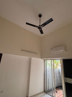 Furnished Amenities in 3 BHK Apartment at Lodha Amara, Kolshet Road – for Sale