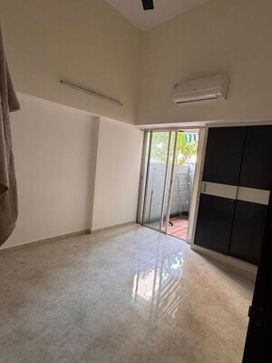 Bedroom in 3 BHK Apartment at Lodha Amara, Kolshet Road – for Sale