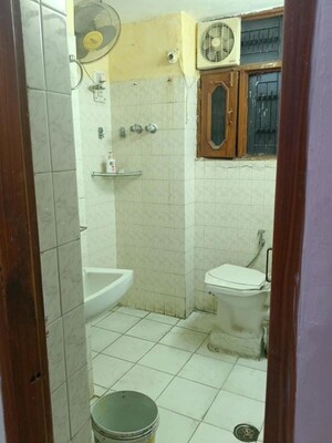 Bathroom in 3 BHK Apartment at Sector 20 – for Rent
