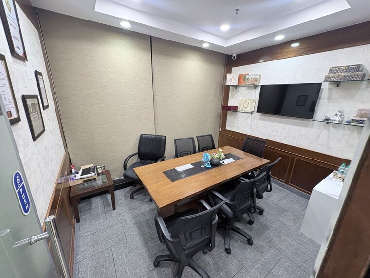 Team Area, netaji subhash place Commercial Office Space 2500 Sq.Ft. In Netaji Subhash Place Delhi 10753913
