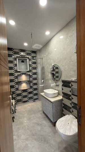 Staircase in 3 BHK Builder Floor at BPTP District 3, Sector 85 – for Rent