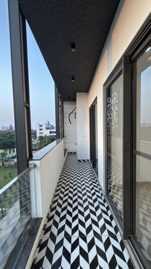 Balcony in 3 BHK Builder Floor at BPTP District 3, Sector 85 – for Rent