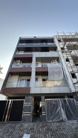 3 BHK Builder Floor For Rent in Parklands, Sector 85