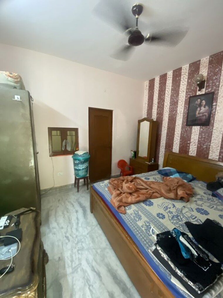 Room, new palam vihar 2 Bedroom 1200 Sq.Ft. Independent House In New Palam Vihar Gurgaon 10753942