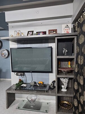 Furnished Amenities in 3 BHK Apartment at Lodha Paradise, Majiwada – for Sale
