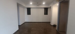 Room in 3 BHK Apartment at Heritage Signature, Chembur – for Rent