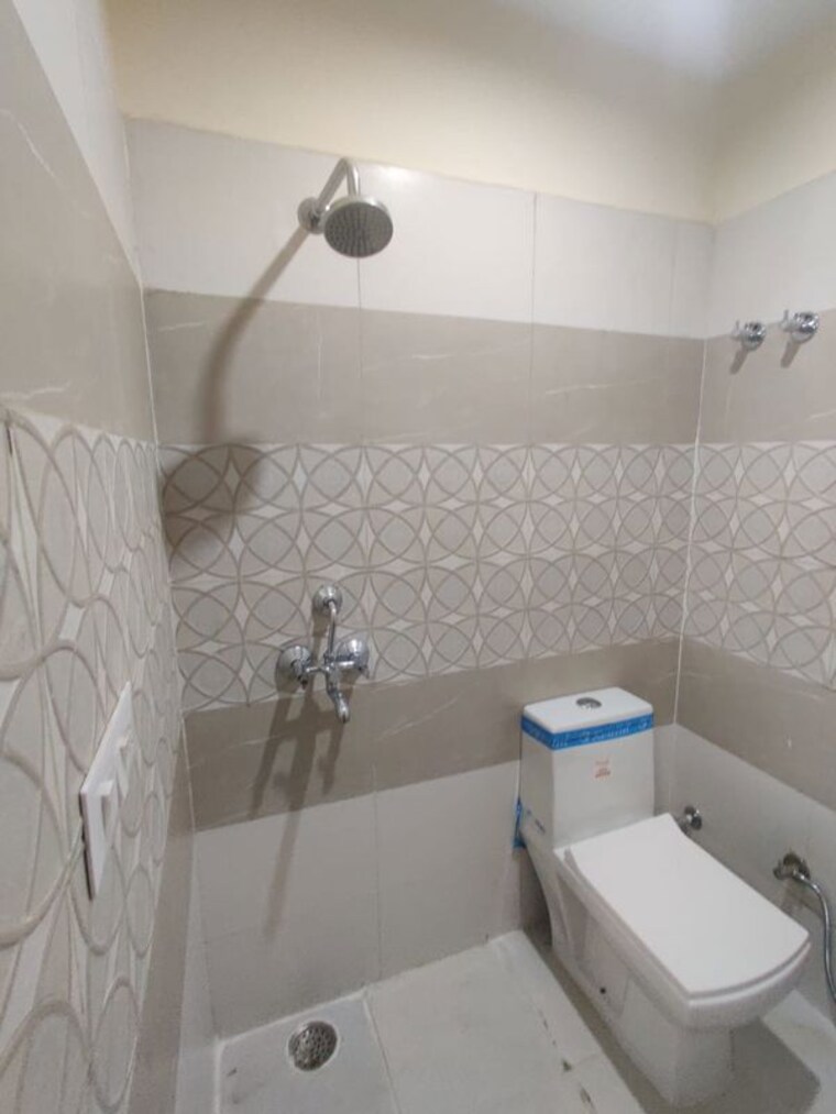 Bathroom, sector 47 1 RK 500 Sq.Ft. Builder Floor In Sector 47 Gurgaon 10754019