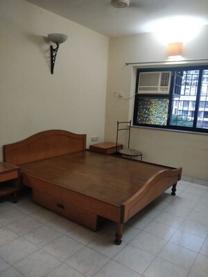 Room in 2 BHK Apartment at K Raheja Ascencio, Chandivali – for Rent