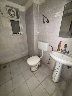 Bathroom in 3 BHK Apartment at Panchsheel Greens II, Sector 16 Greater Noida – for Sale