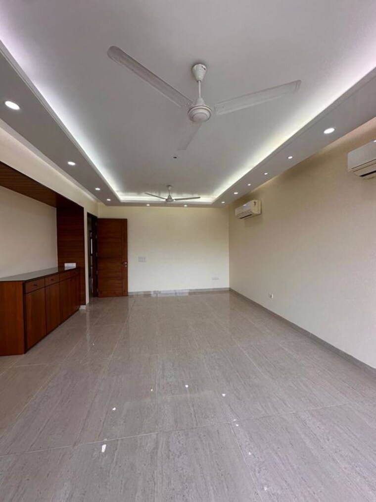 Room, sushant lok i 3 Bedroom 2700 Sq.Ft. Builder Floor In Sushant Lok I Gurgaon 10754066