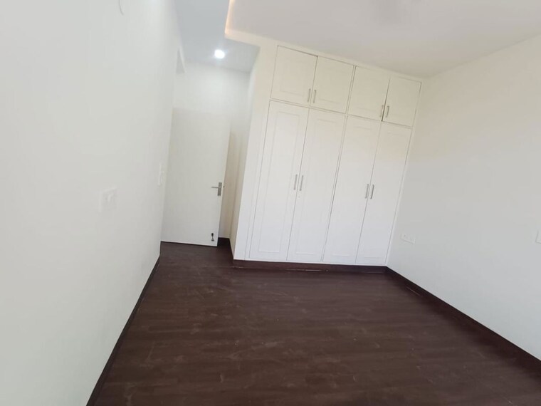 Room, sushant lok i 3 Bedroom 2700 Sq.Ft. Builder Floor In Sushant Lok I Gurgaon 10754066