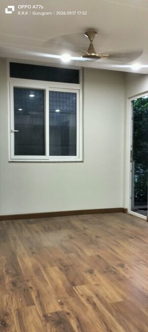 Room in 3 BHK Builder Floor at Ansal Sushant Apartments, Sushant Lok I – for Rent