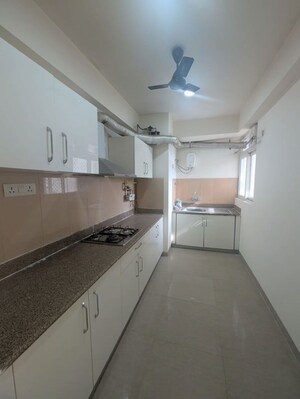 Kitchen in 3.5 BHK Apartment at Emaar Emerald Floors Premier, Sector 65 – for Rent
