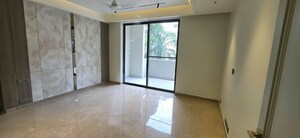 Room in 4 BHK Builder Floor at Nehru Enclave – for Rent