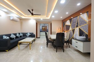 Gym in 4 BHK Builder Floor at Sector 43 – for Rent