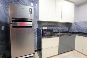 Kitchen in 4 BHK Builder Floor at Sector 43 – for Rent