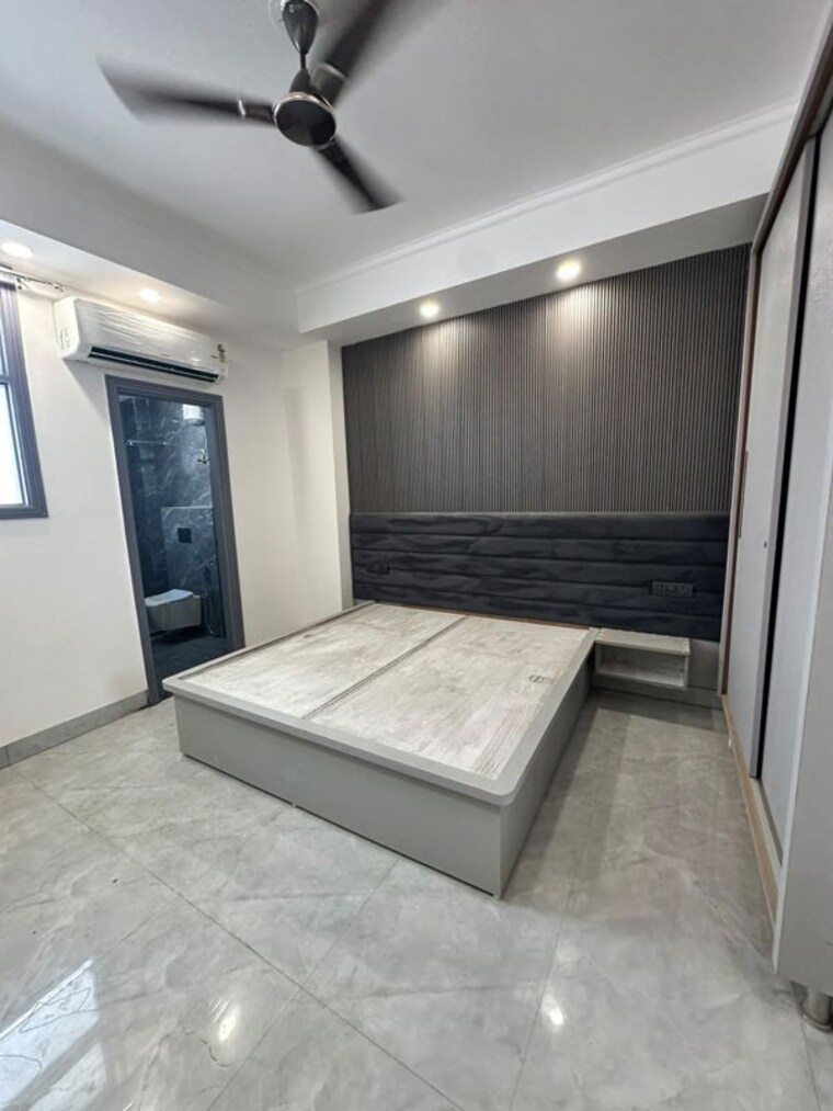 Bedroom, sector 51 3 Bedroom 1800 Sq.Ft. Builder Floor In Sector 51 Gurgaon 10754101