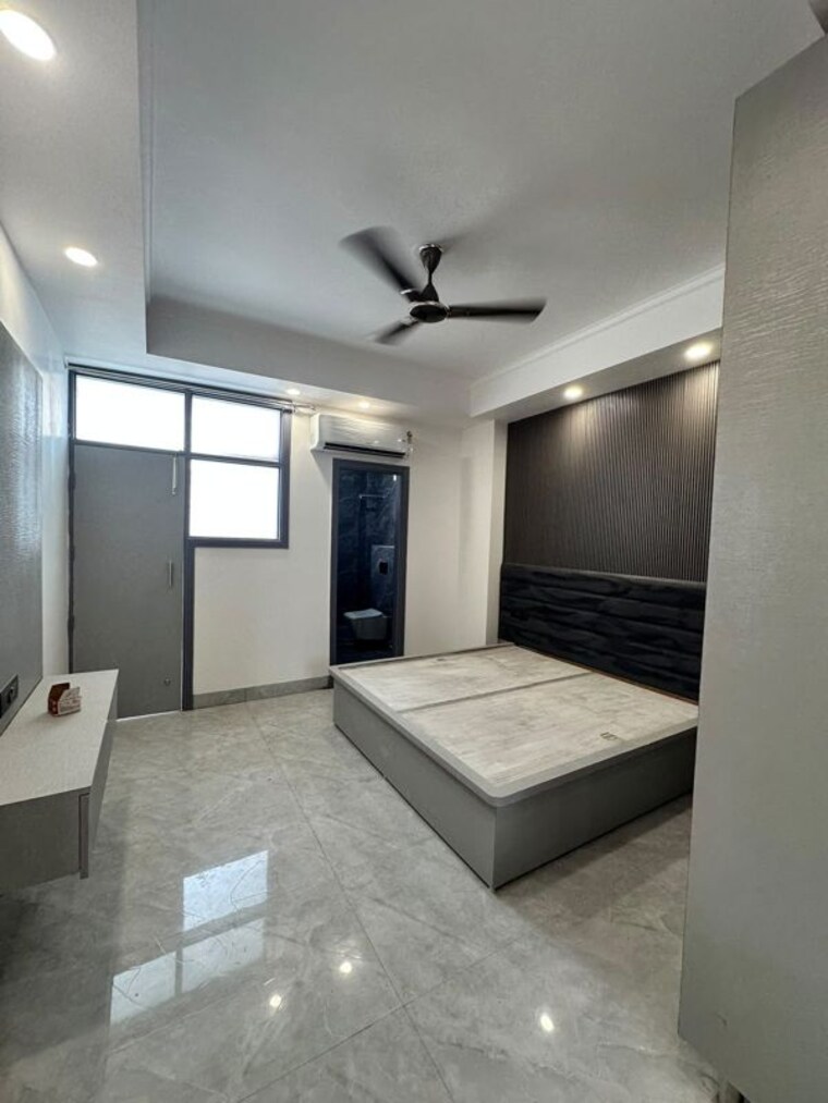 Bedroom, sector 51 3 Bedroom 1800 Sq.Ft. Builder Floor In Sector 51 Gurgaon 10754101