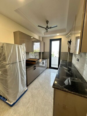 Kitchen in 3 BHK Builder Floor at Sector 51 – for Rent