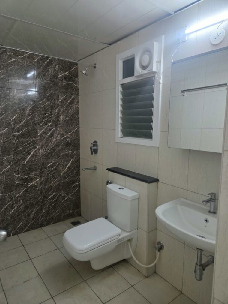 Bathroom, mantri-webcity 3 Bedroom 1740 Sq.Ft. Apartment In Hennur Road Bangalore 10754144