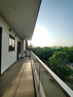 Balcony in 3 BHK Builder Floor at Sector 43 – for Rent