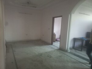 Room in 3 BHK Independent House at Sector 22 – for Rent