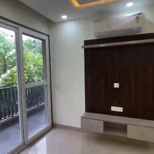 Room in 3 BHK Builder Floor at Sector 56 – for Rent
