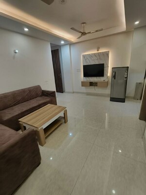 Living Room in 2 BHK Builder Floor at Sector 39 – for Rent