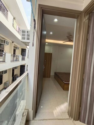 Balcony in 2 BHK Builder Floor at Sector 39 – for Rent