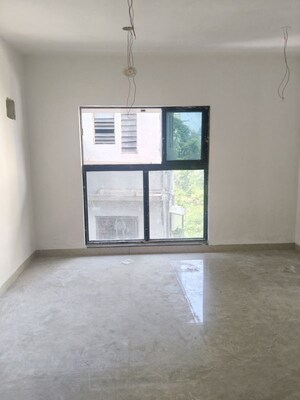 Room in 2 BHK Apartment at Runwal Lands End, Kolshet – for Sale