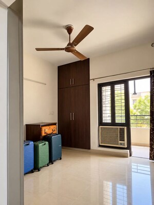 Room in 2 BHK Villa at Omaxe Panorama City, Vasundhara Nagar – for Sale