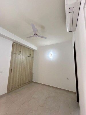 2.5 BHK Apartment For Rent in Smart World Orchard, Sector 61