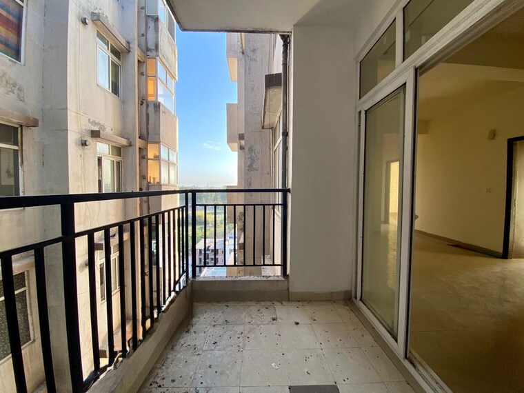 Balcony, dhakoli 4 Bedroom 1950 Sq.Ft. Apartment In Dhakoli Zirakpur 10754314