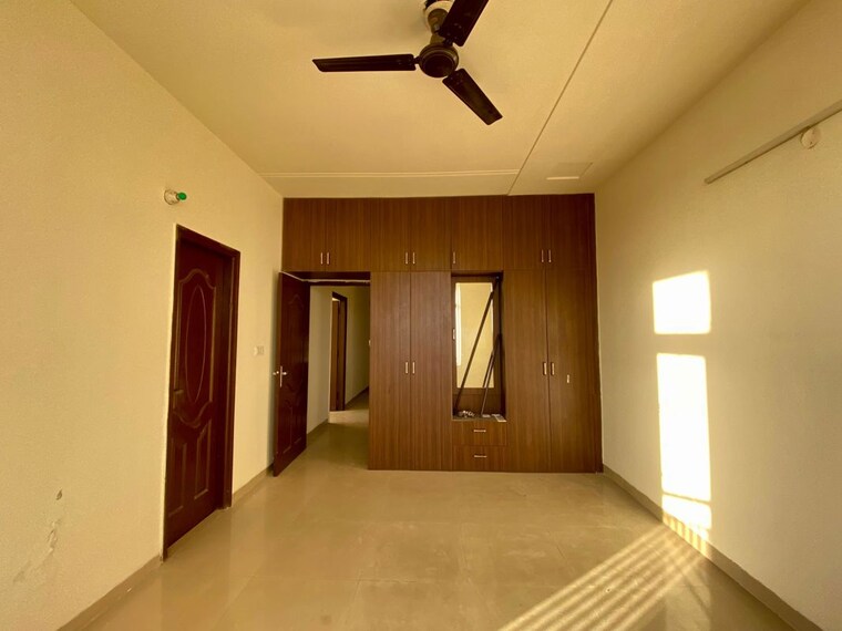 Room, dhakoli 4 Bedroom 1950 Sq.Ft. Apartment In Dhakoli Zirakpur 10754314