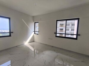 Room in 2 BHK Apartment at Mahindra Nestalgia, Pimpri – for Rent