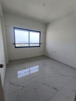 Room in 2 BHK Apartment at Mahindra Nestalgia, Pimpri – for Rent