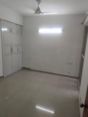 Room in 2.5 BHK Apartment at Prateek Grand City, Siddharth Vihar – for Rent