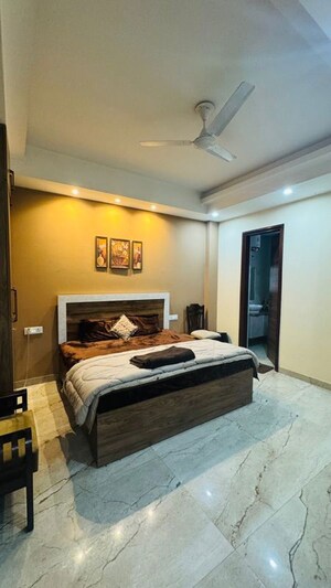 2 BHK Builder Floor For Rent in Sector 57