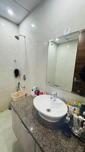 Bathroom in 2 BHK Builder Floor at Sector 57 – for Rent