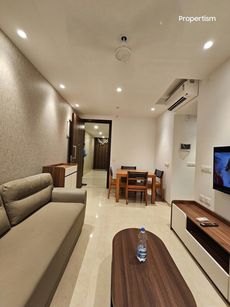 Team Area, hiranandani-highland 1 Bedroom 377 Sq.Ft. Apartment In Powai Mumbai 10754381