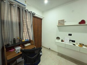 Team Area in 3 BHK Builder Floor at Sector 57 – for Rent